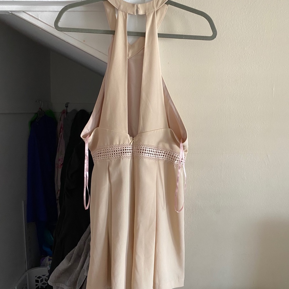 Nice romper - Picture 2 of 2